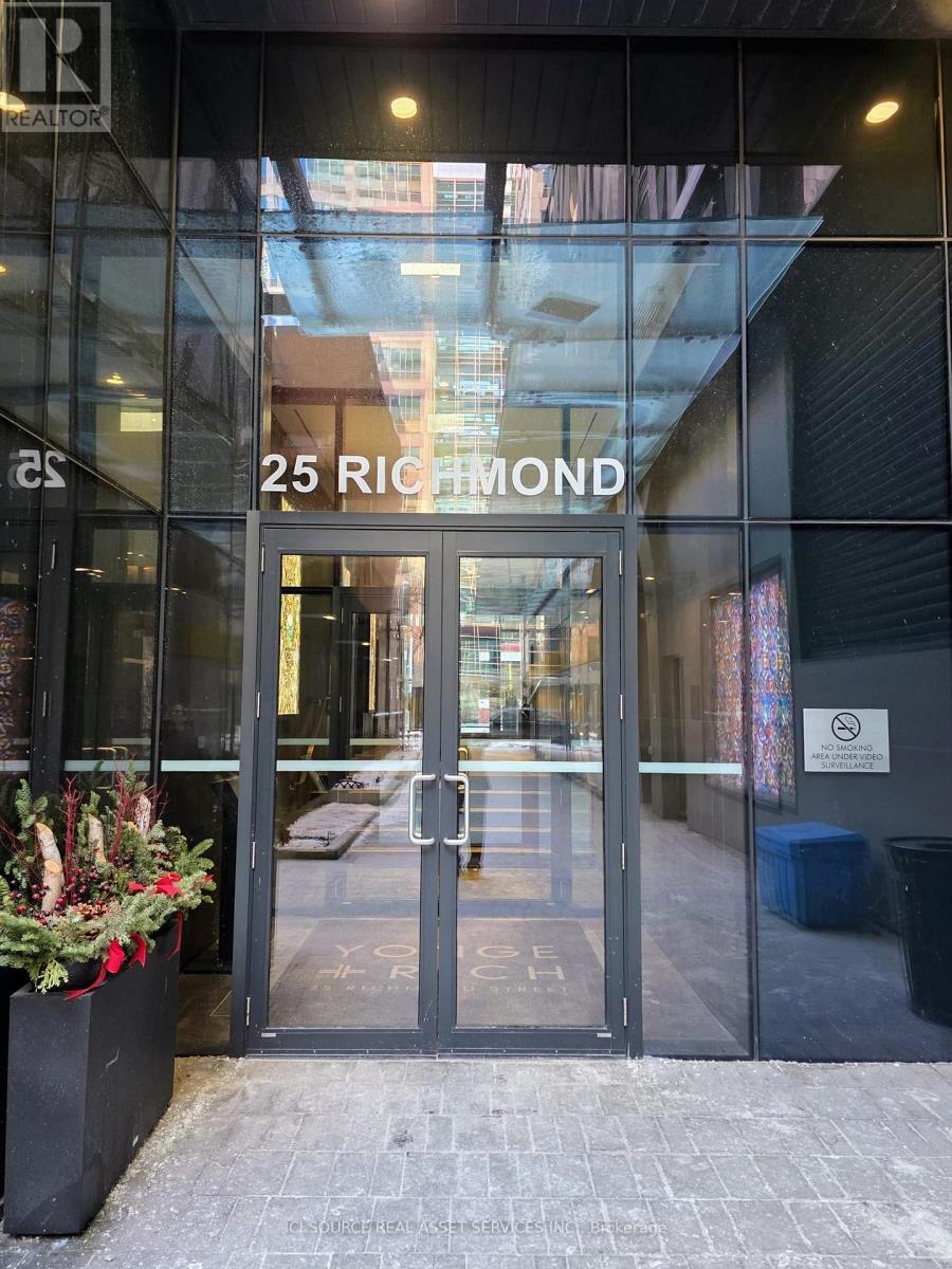 2004 - 25 Richmond Street E, Toronto, Ontario  M5C 0A6 - Photo 3 - C12734590