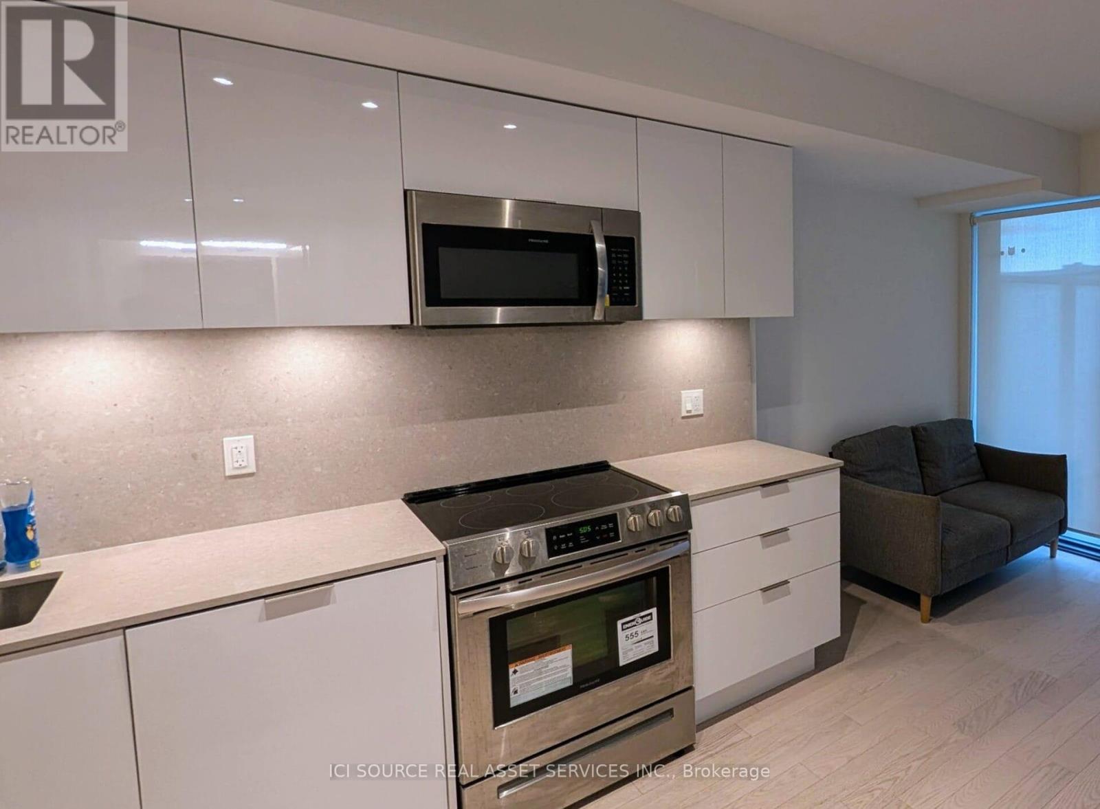 2004 - 25 Richmond Street E, Toronto, Ontario  M5C 0A6 - Photo 4 - C12734590