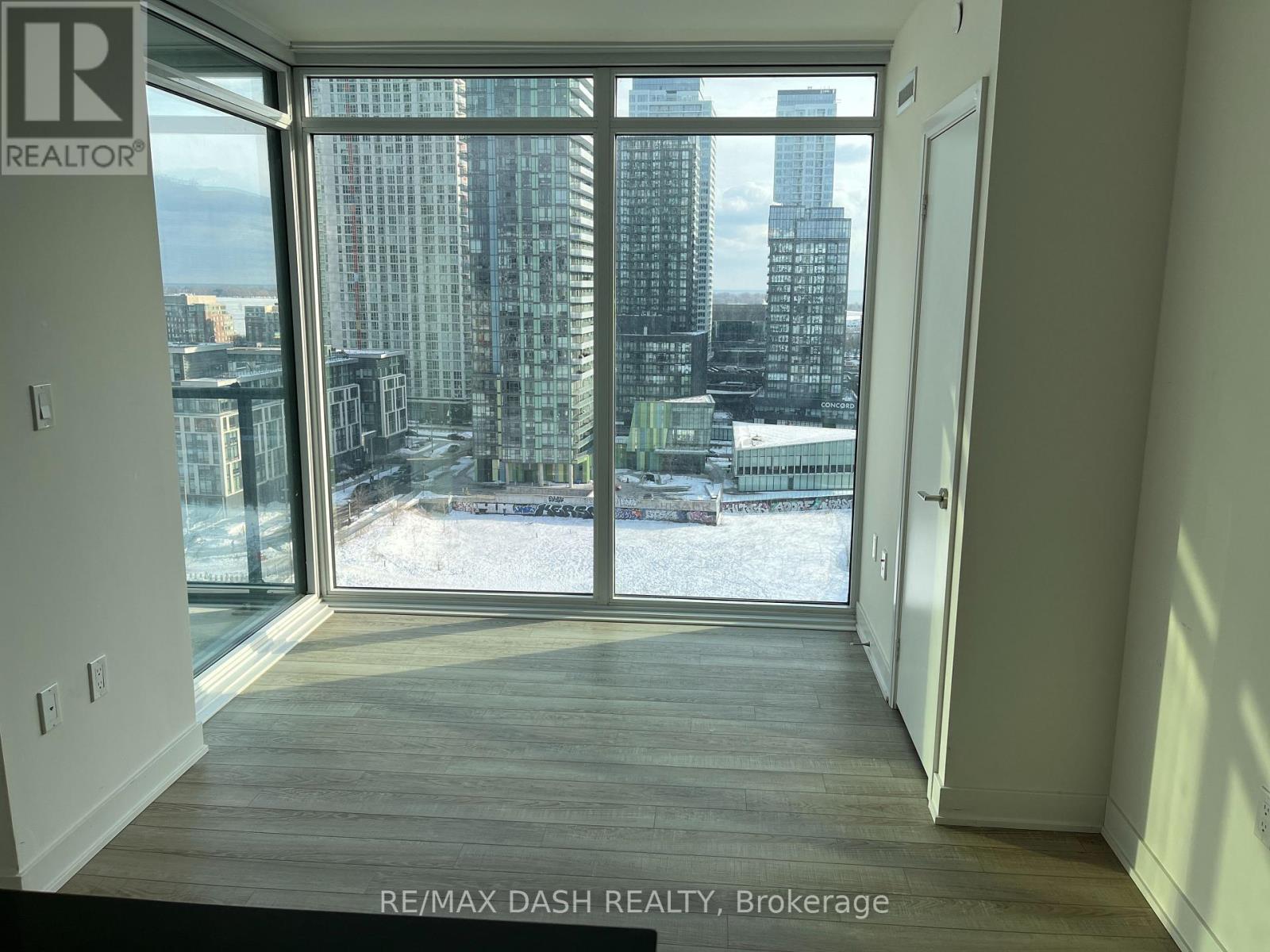 1202 - 27 Bathurst Street, Toronto, Ontario  M5V 2P1 - Photo 15 - C12734598