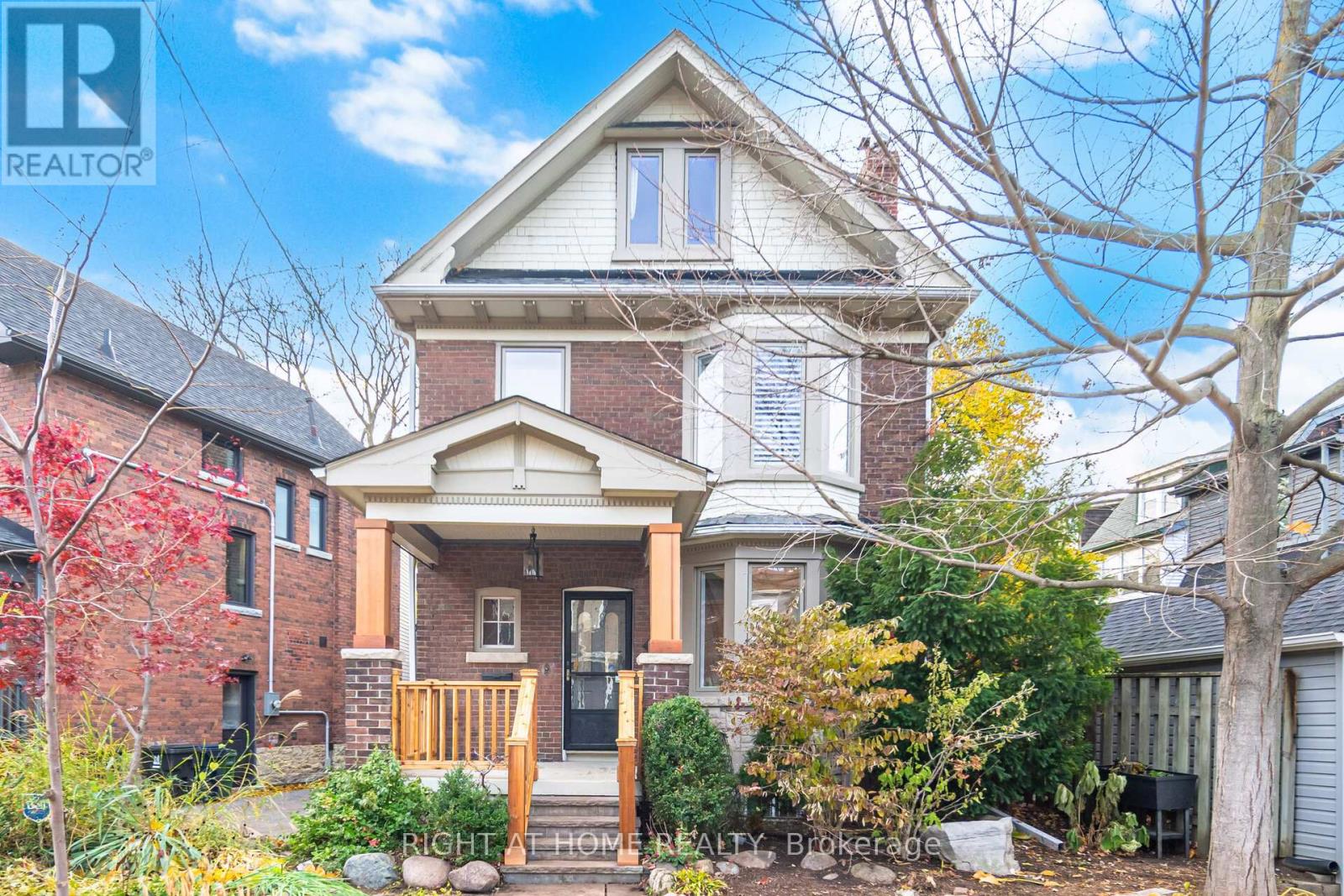 106 ELLERBECK STREET, Toronto, Ontario