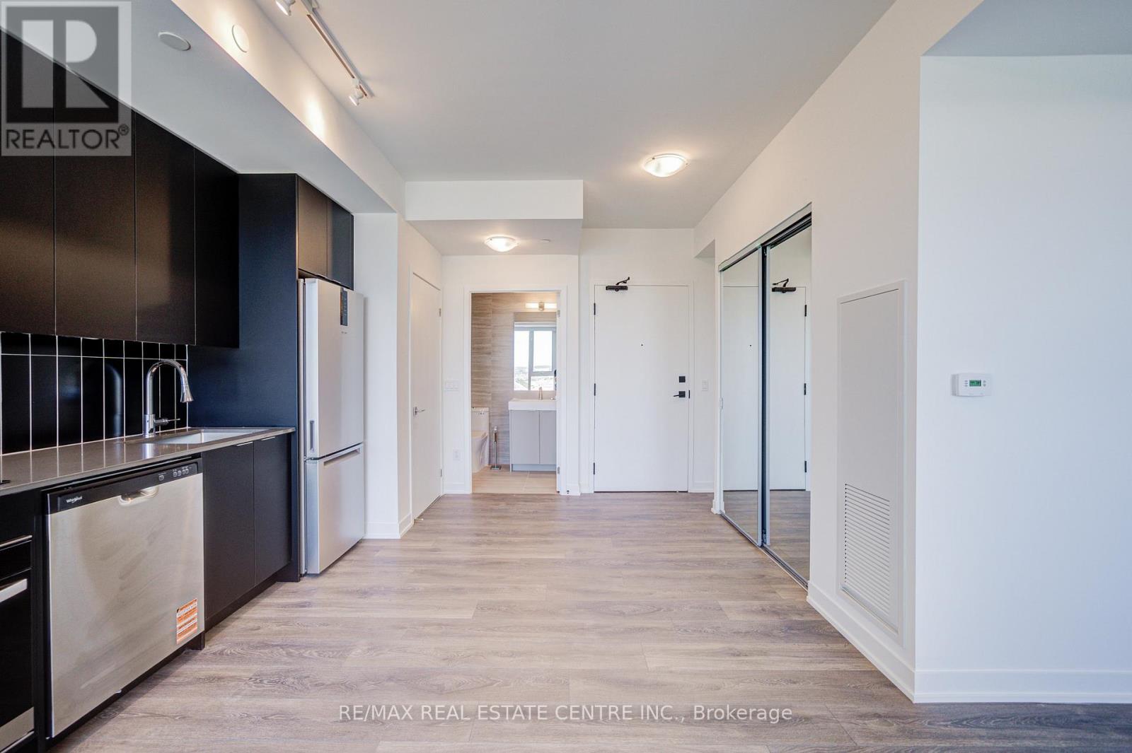 2204 - 474 Caldari Road, Vaughan, Ontario  L4K 0R5 - Photo 18 - N12734552