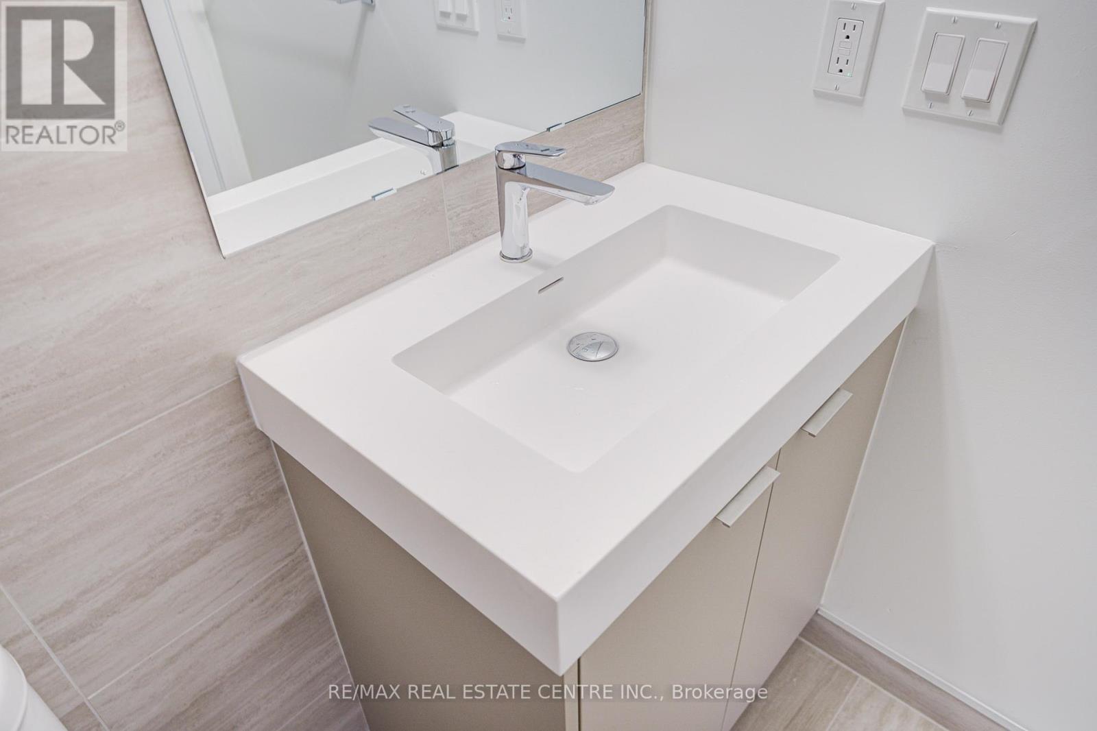 2204 - 474 Caldari Road, Vaughan, Ontario  L4K 0R5 - Photo 24 - N12734552