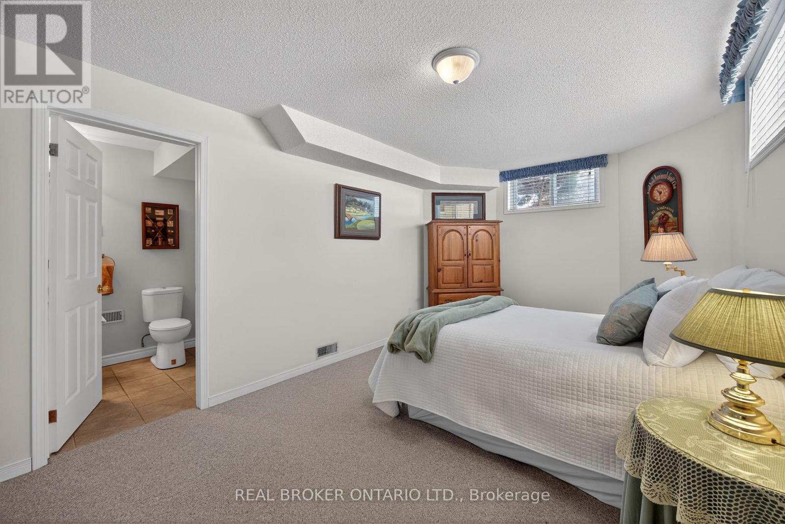 9 Riverdale Drive, Wasaga Beach, Ontario  L9Z 1E9 - Photo 18 - S12734540