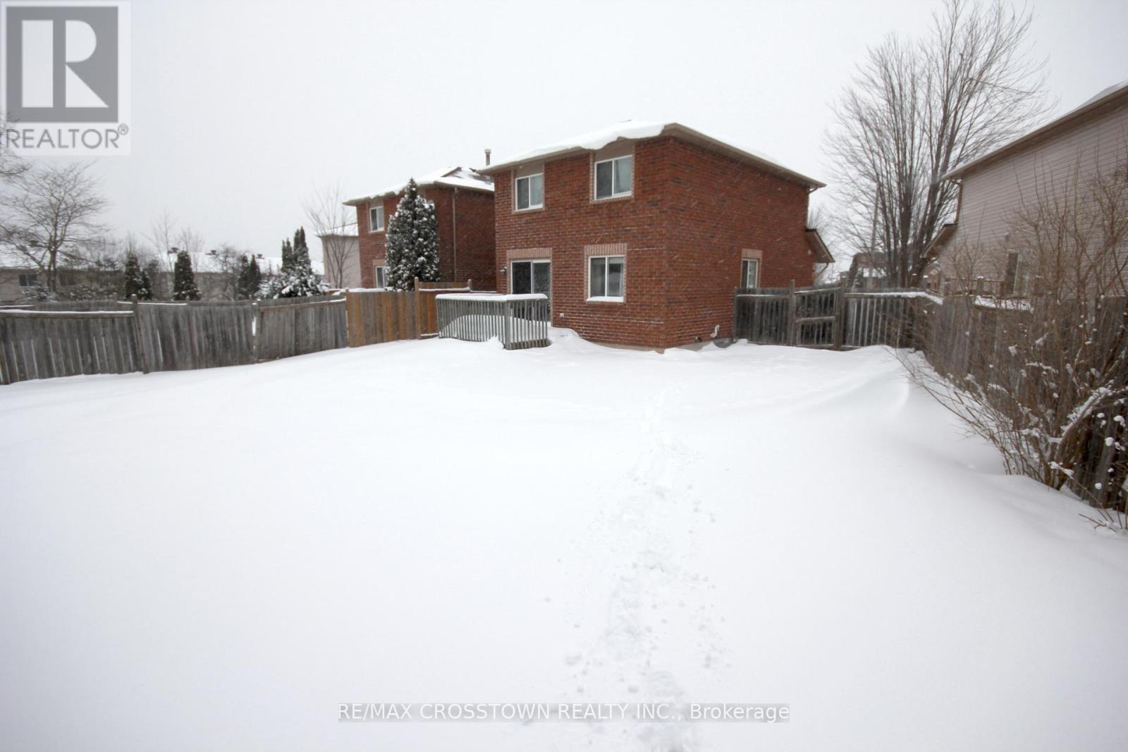 157 Nathan Crescent, Barrie, Ontario  L4N 0S6 - Photo 4 - S12734566