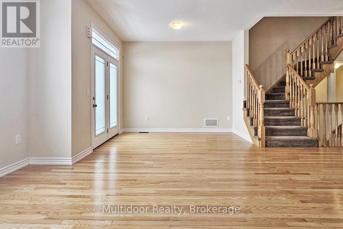 19 Glasson Lane, Caledon, Ontario  L7C 4H2 - Photo 5 - W12734560