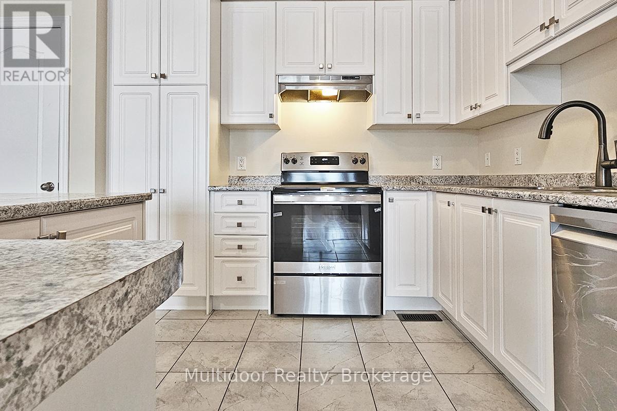 19 Glasson Lane, Caledon, Ontario  L7C 4H2 - Photo 9 - W12734560