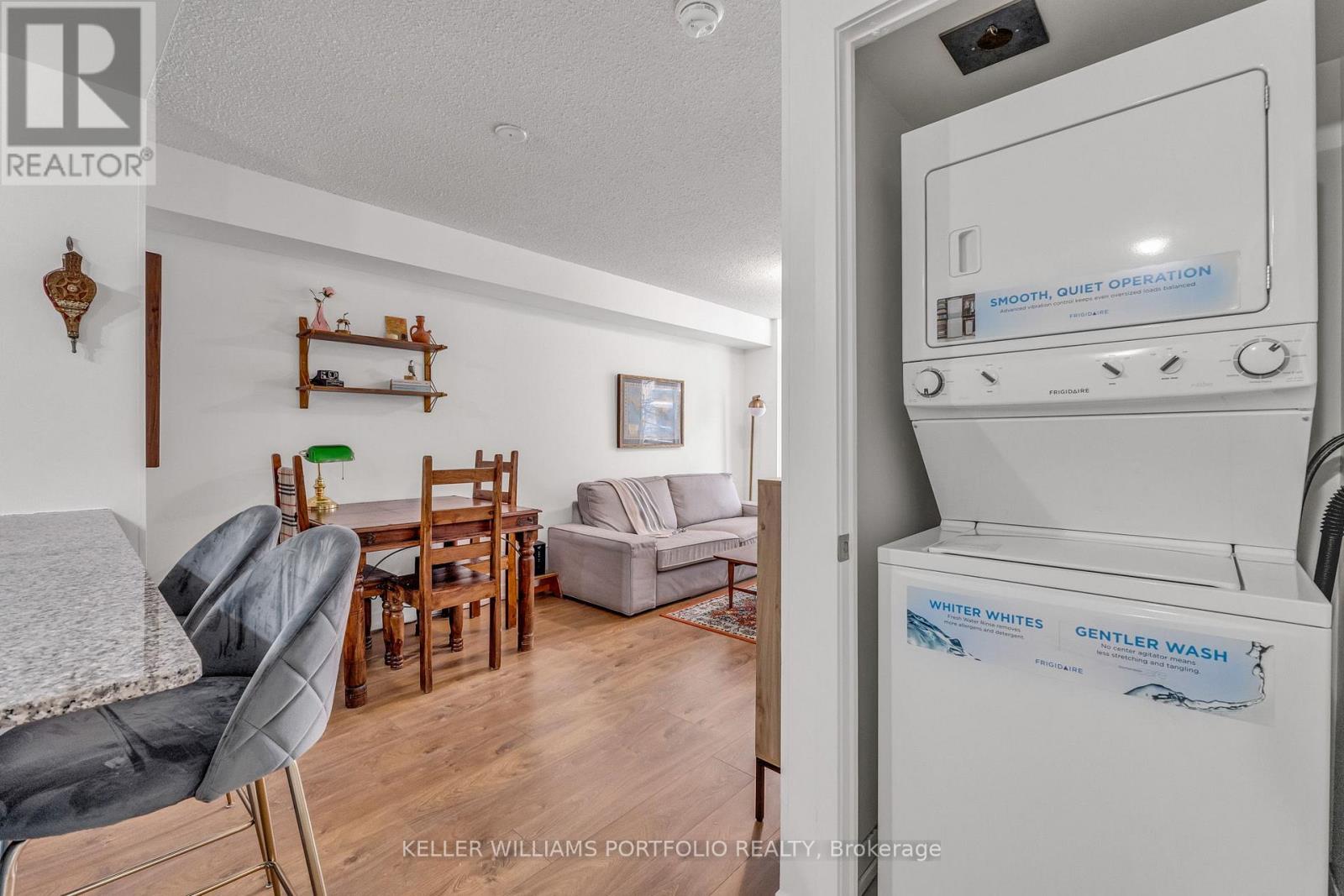 218 - 812 Lansdowne Avenue, Toronto, Ontario  M6H 4K5 - Photo 18 - W12734588