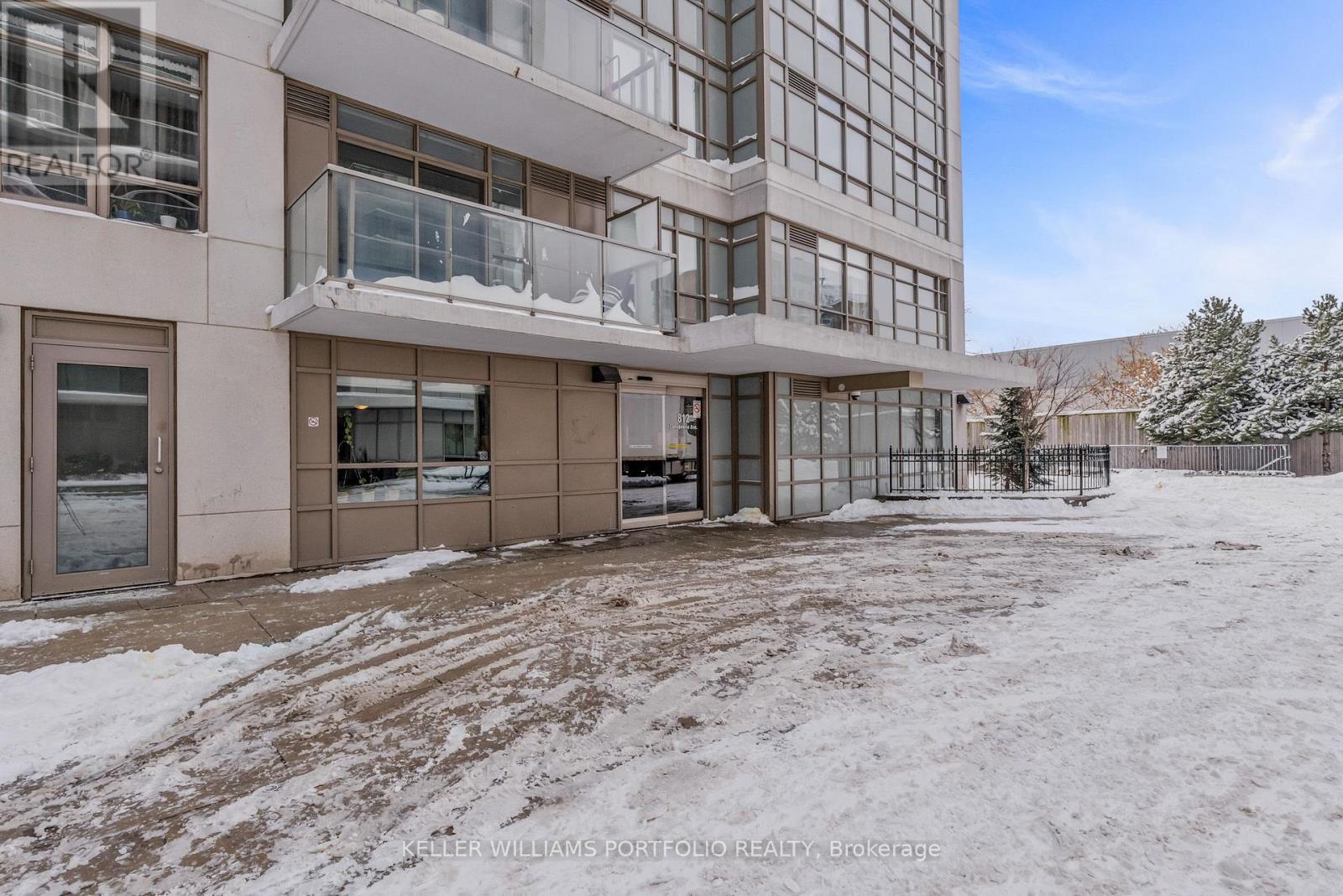 218 - 812 Lansdowne Avenue, Toronto, Ontario  M6H 4K5 - Photo 26 - W12734588