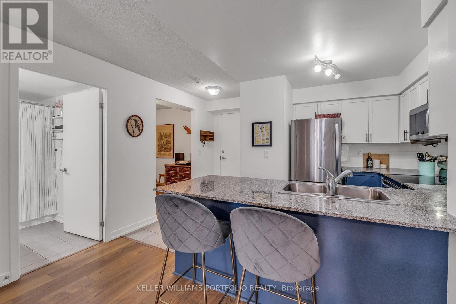 218 - 812 Lansdowne Avenue, Toronto, Ontario  M6H 4K5 - Photo 9 - W12734588