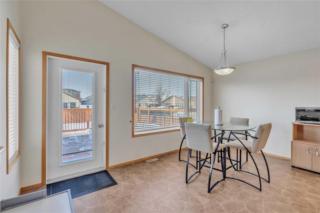 84 Sewa Crescent, Winnipeg, Manitoba  R2R 0M9 - Photo 11 - 202601498