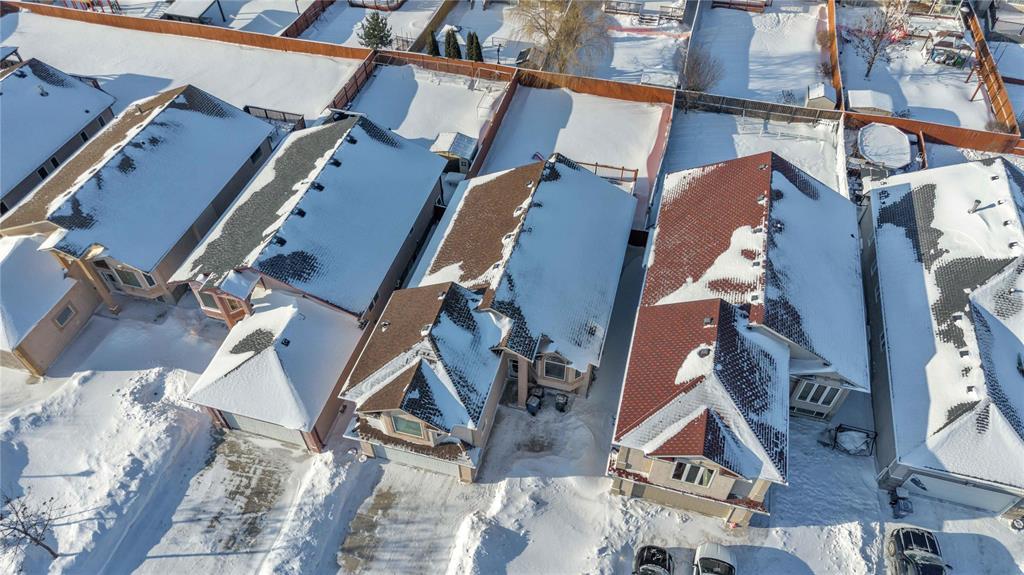 84 Sewa Crescent, Winnipeg, Manitoba  R2R 0M9 - Photo 32 - 202601498