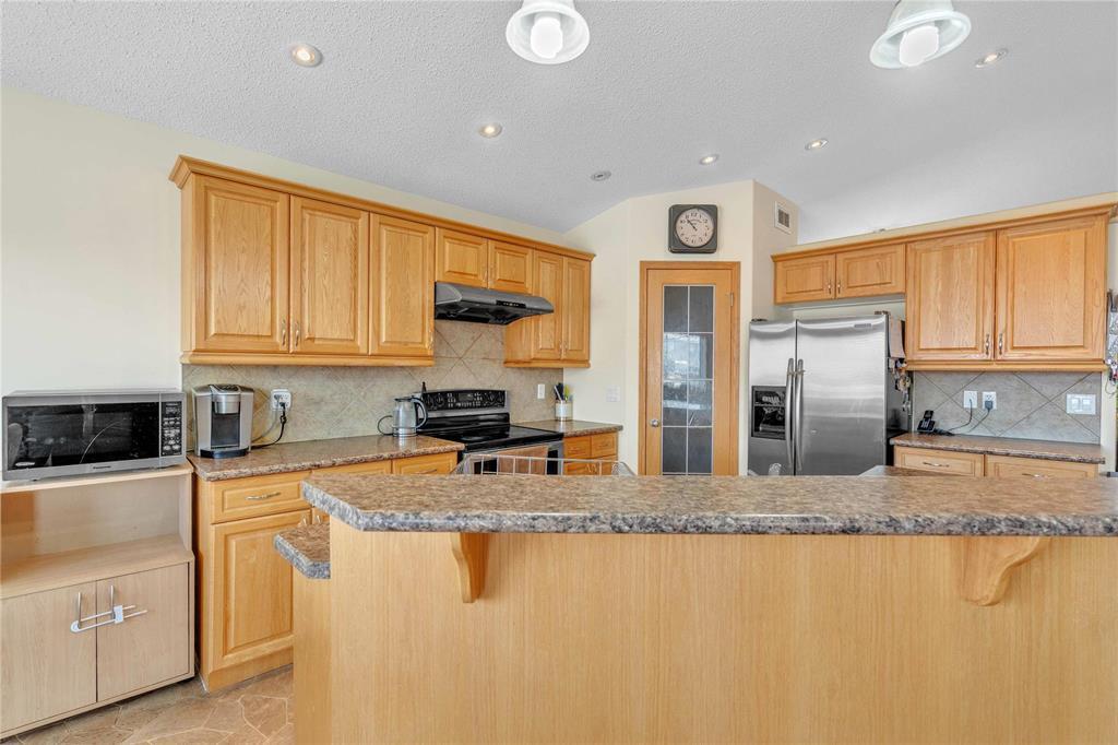 84 Sewa Crescent, Winnipeg, Manitoba  R2R 0M9 - Photo 8 - 202601498