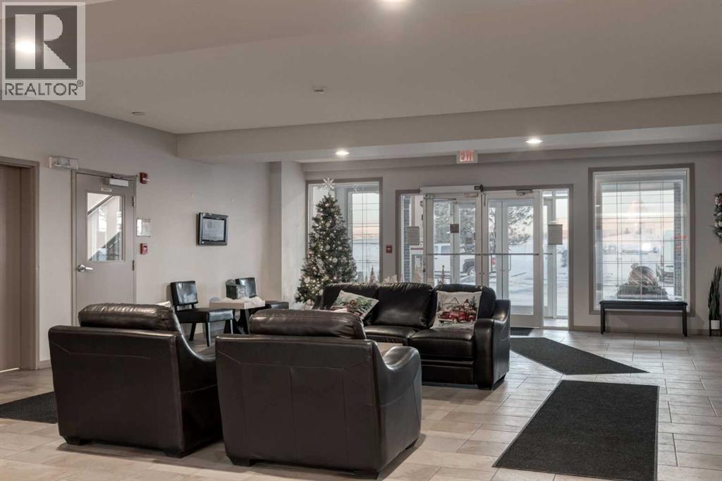 411, 1 Crystal Green Lane, Okotoks, Alberta  T1S 0C5 - Photo 3 - A2270742