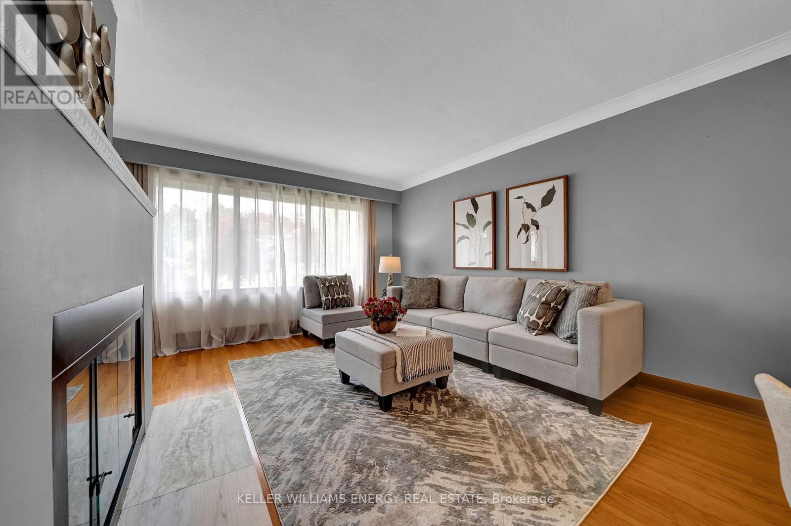 607 Newman Crescent, Whitby, Ontario L1N 1M7 - Photo 4 - E12734634