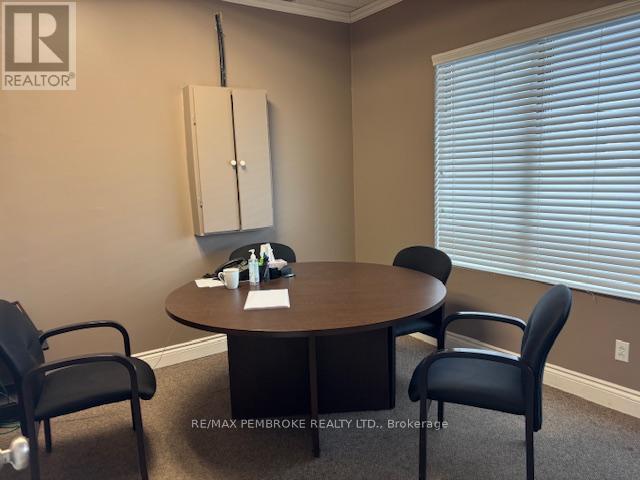 680 Pembroke Street E, Pembroke, Ontario  K8A 3M2 - Photo 10 - X12734620