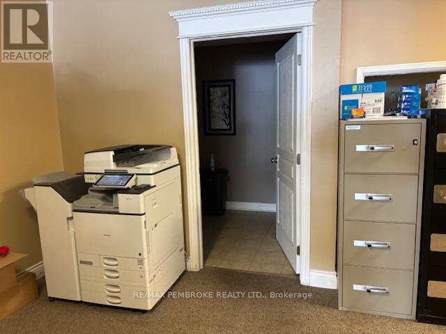 680 Pembroke Street E, Pembroke, Ontario  K8A 3M2 - Photo 12 - X12734620