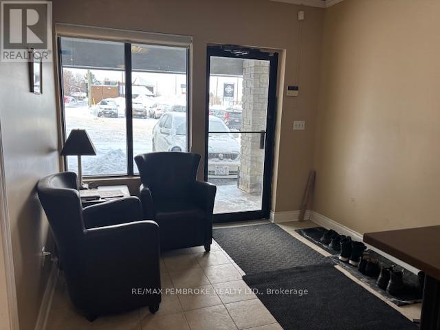 680 Pembroke Street E, Pembroke, Ontario  K8A 3M2 - Photo 9 - X12734620