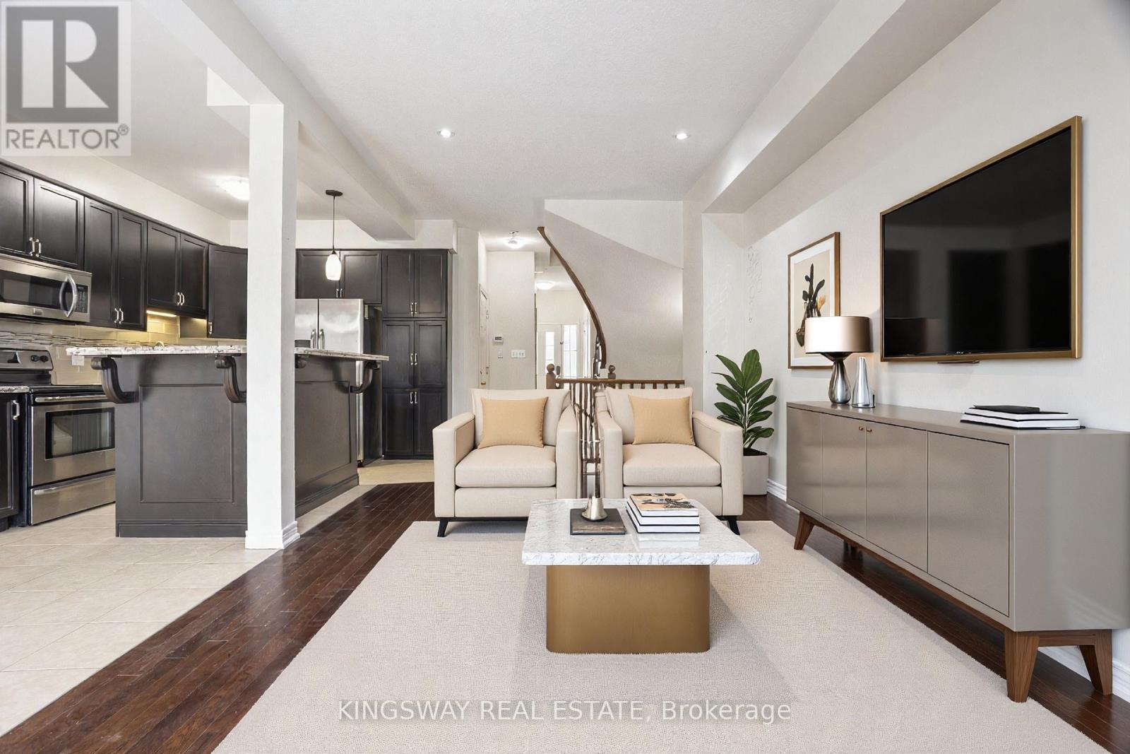 11 Marina Point Crescent, Hamilton, Ontario  L8E 0E4 - Photo 18 - X12733704