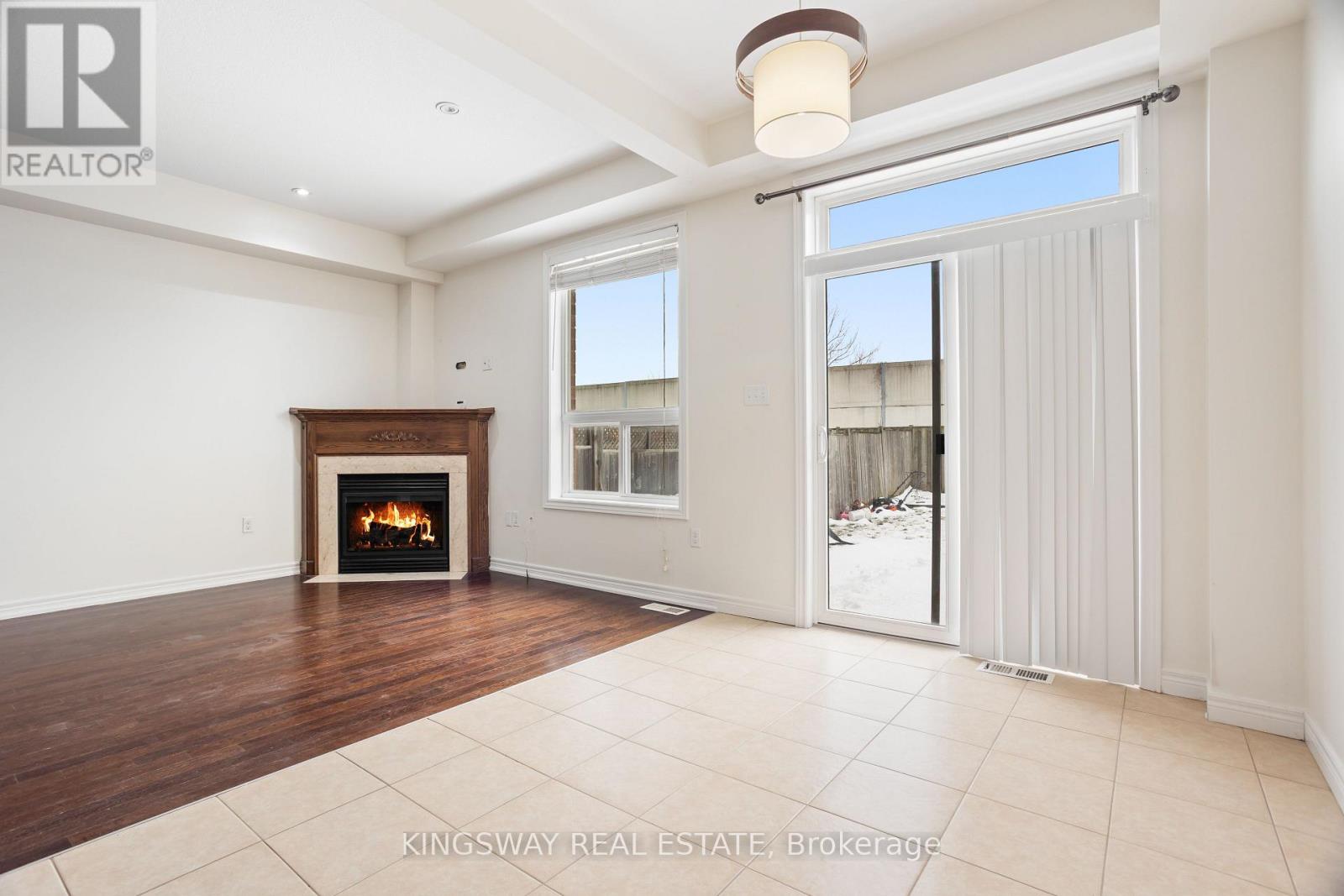 11 Marina Point Crescent, Hamilton, Ontario  L8E 0E4 - Photo 16 - X12733704