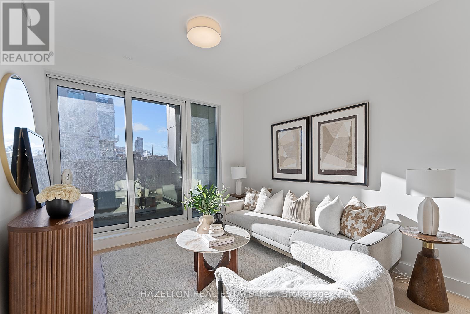 302 - 128 Pears Avenue, Toronto, Ontario  M5R 0A9 - Photo 2 - C12734640