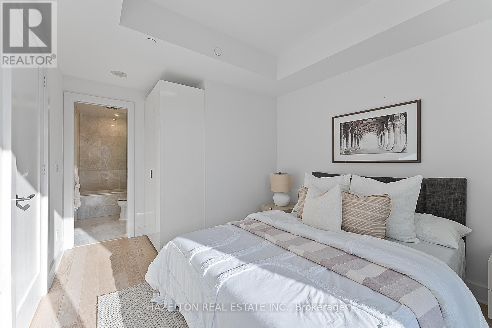 302 - 128 Pears Avenue, Toronto, Ontario  M5R 0A9 - Photo 20 - C12734640