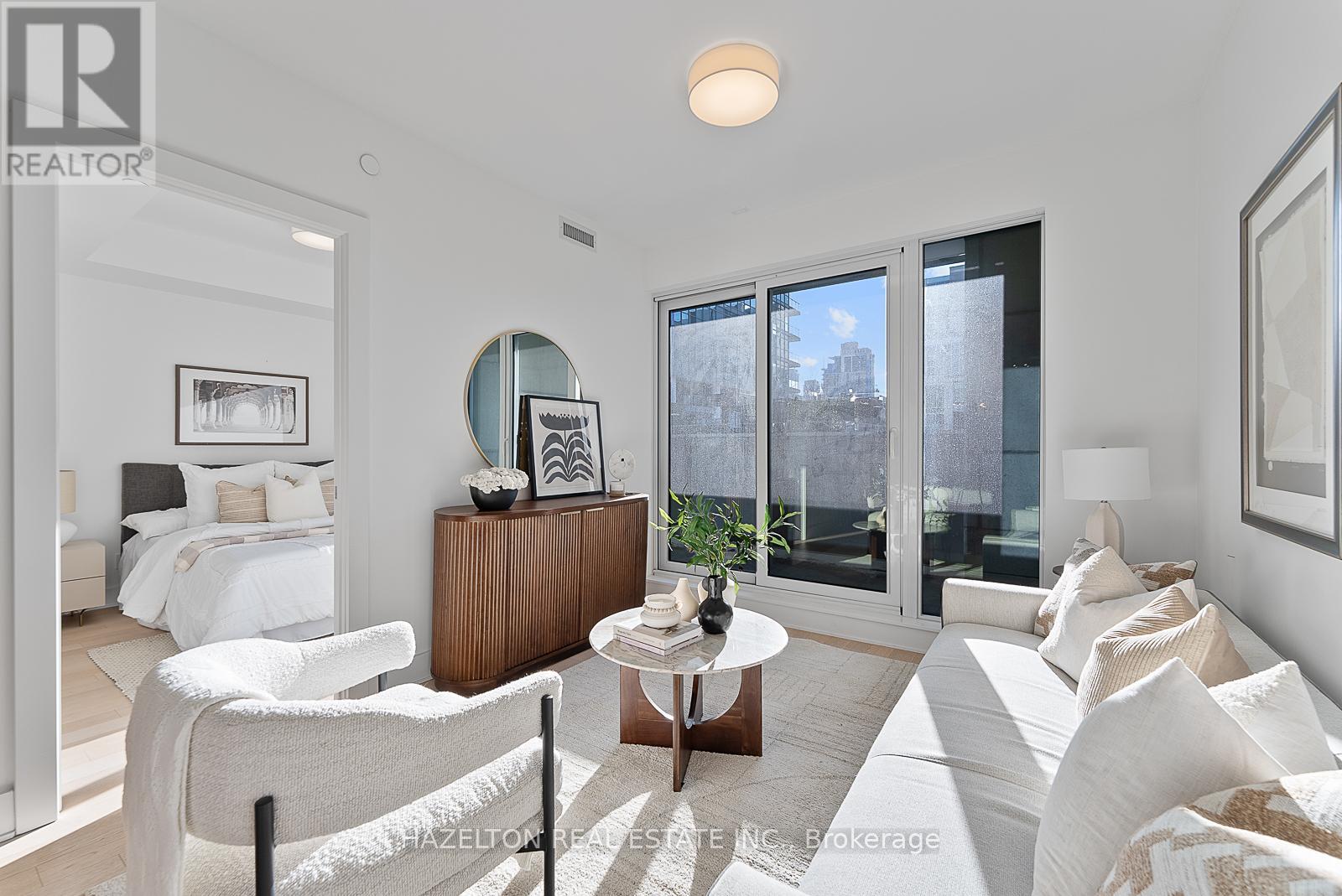 302 - 128 Pears Avenue, Toronto, Ontario  M5R 0A9 - Photo 4 - C12734640