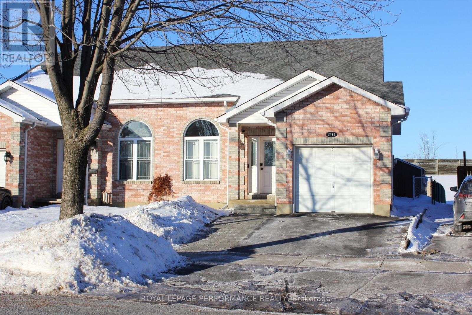 1791 CUMBERLAND STREET, Cornwall, Ontario