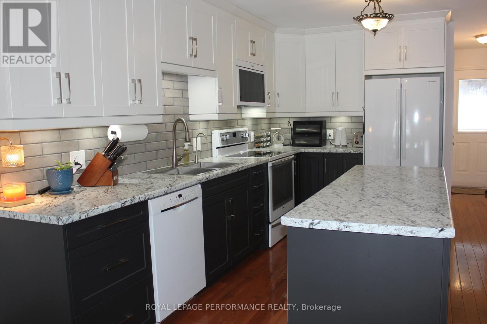 1791 Cumberland Street, Cornwall, Ontario K6J 5V1 - Photo 11 - X12734614