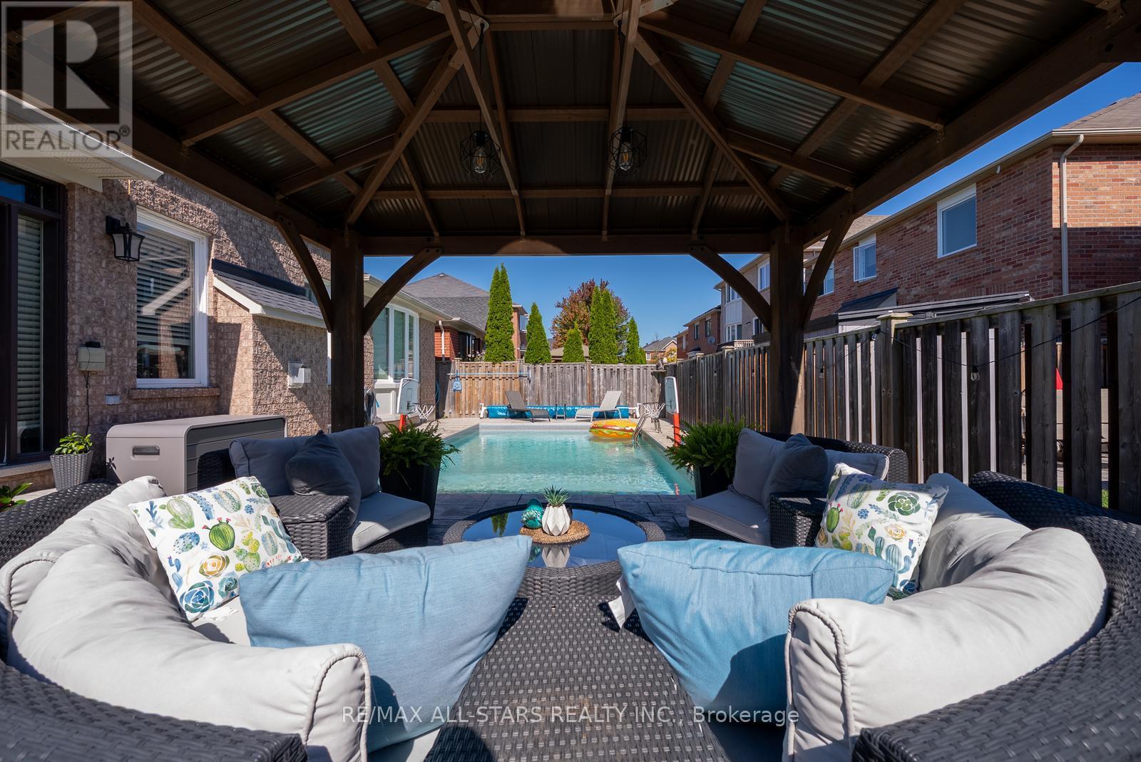 134 Stephensbrook Circle, Whitchurch-Stouffville, Ontario  L4A 0G4 - Photo 48 - N12734624