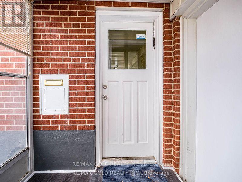 179 Elizabeth Street S, Brampton, Ontario  L6Y 1R8 - Photo 3 - W12734638