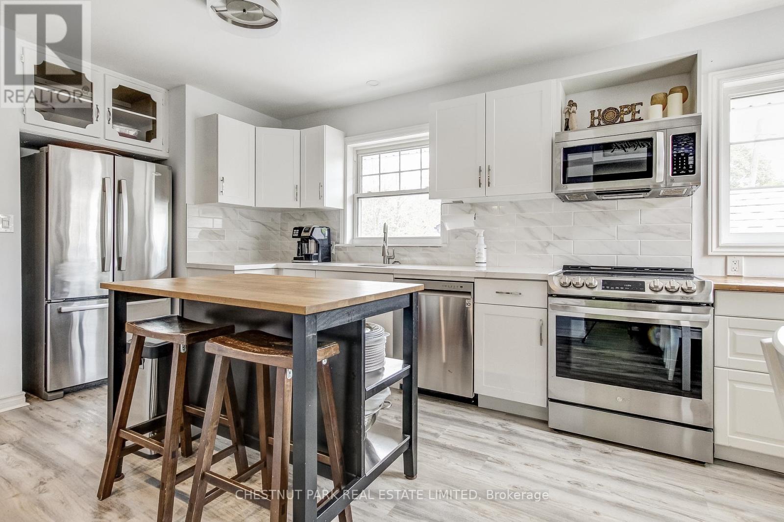 30 Mckenzie Street, St. Catharines, Ontario  L2M 2N1 - Photo 6 - X12734626