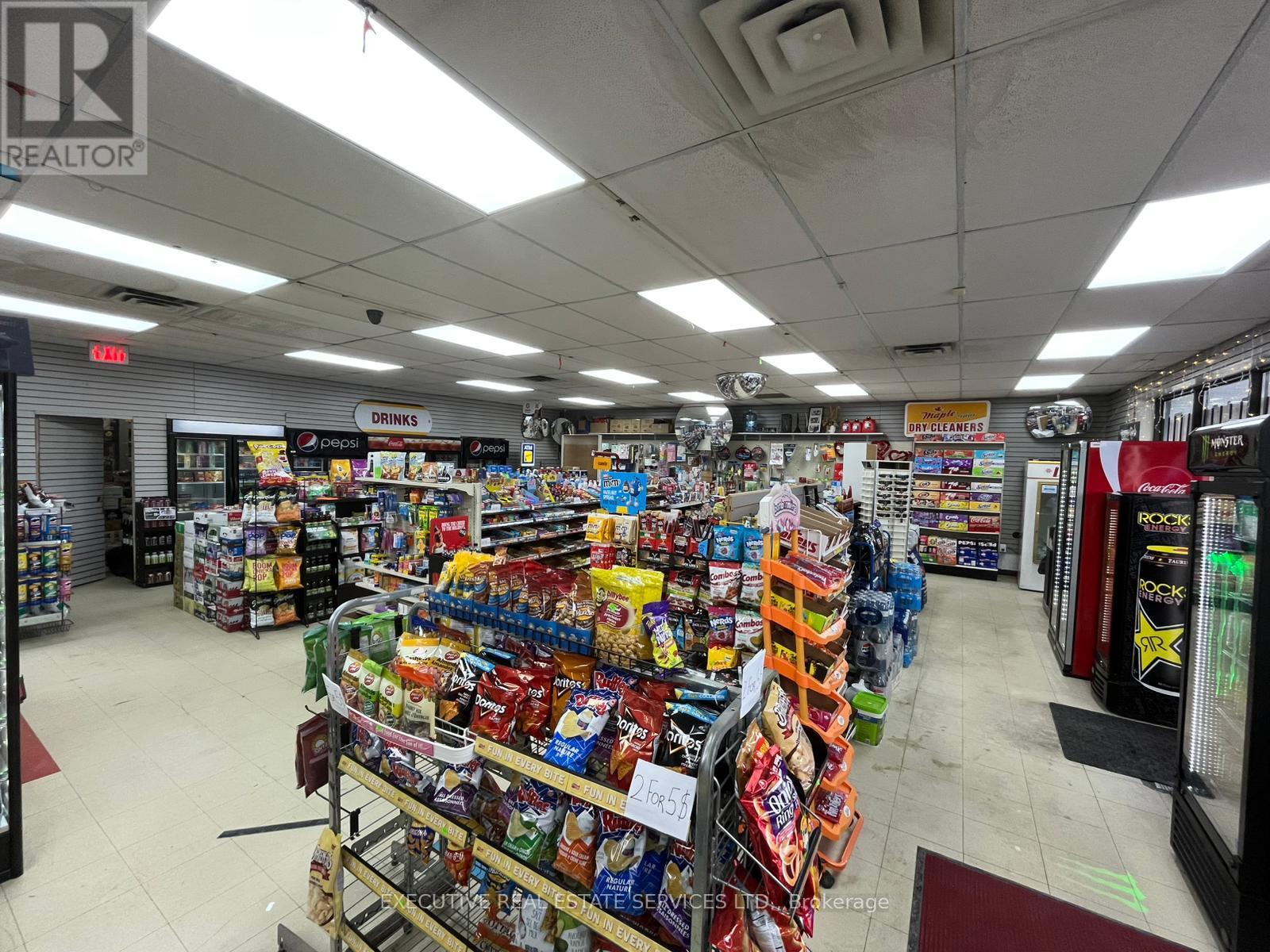 788 Colborne Street, Brantford, Ontario  N3S 3S4 - Photo 2 - X12734630