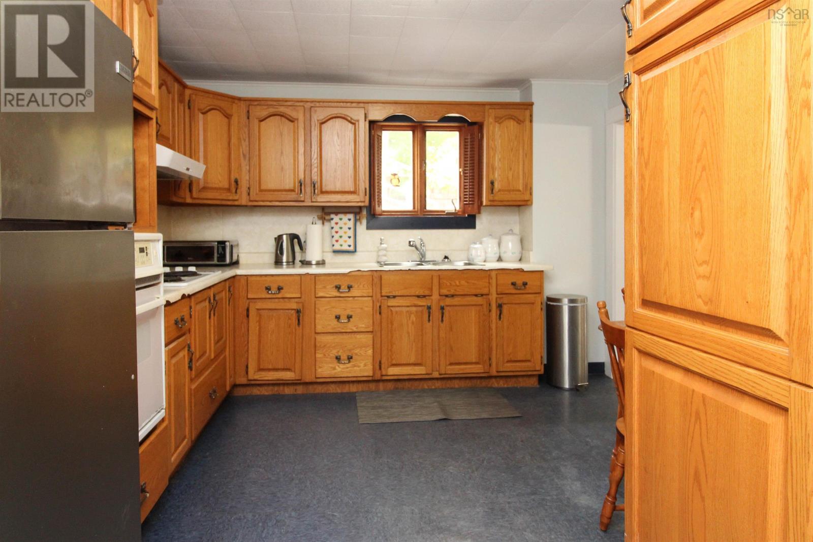 8 Belgrave Terrace, Truro, Nova Scotia  B2N 2G4 - Photo 9 - 202526134