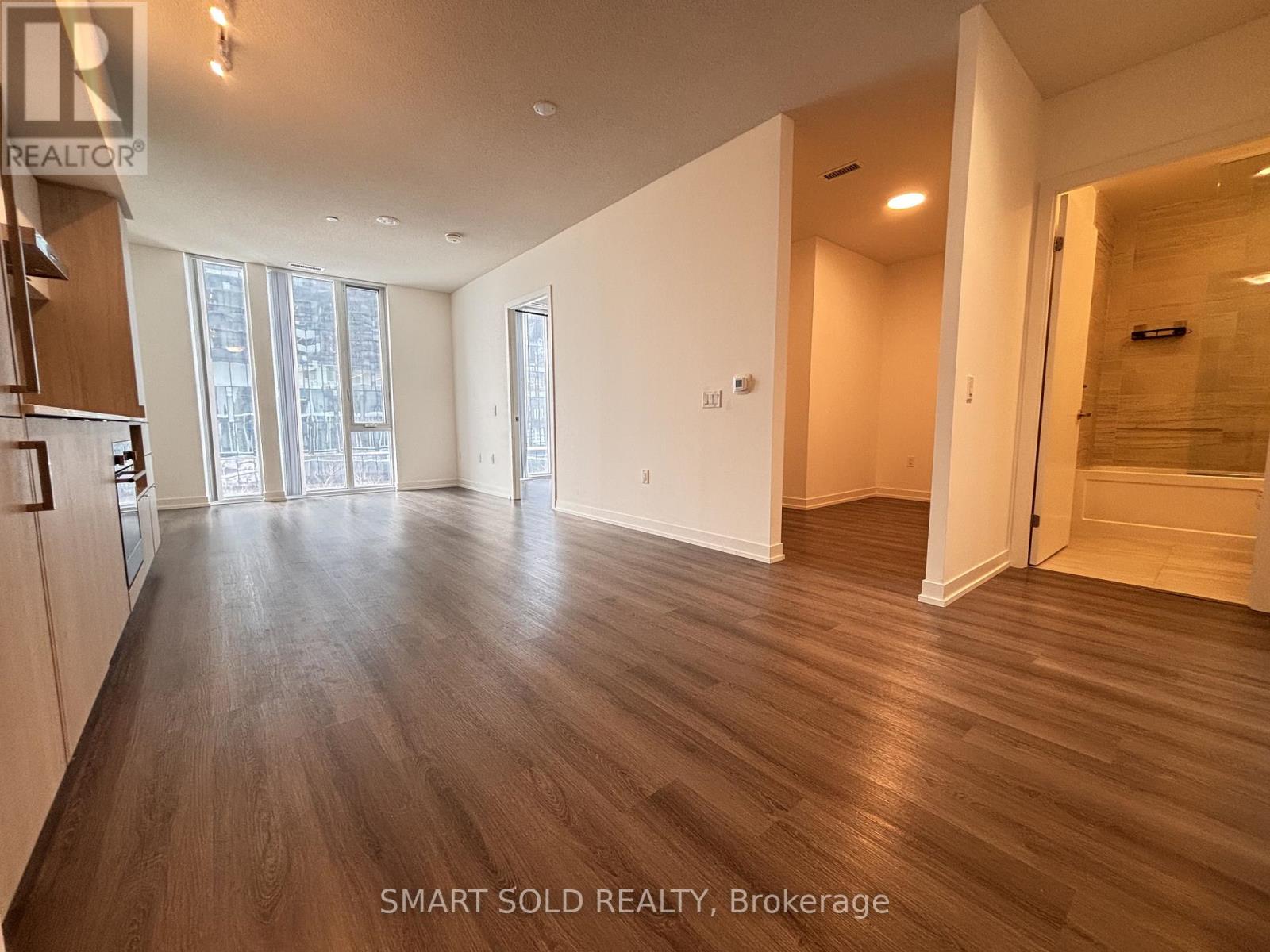 908 - 138 Downes Street, Toronto, Ontario  M5E 0E4 - Photo 3 - C12734650