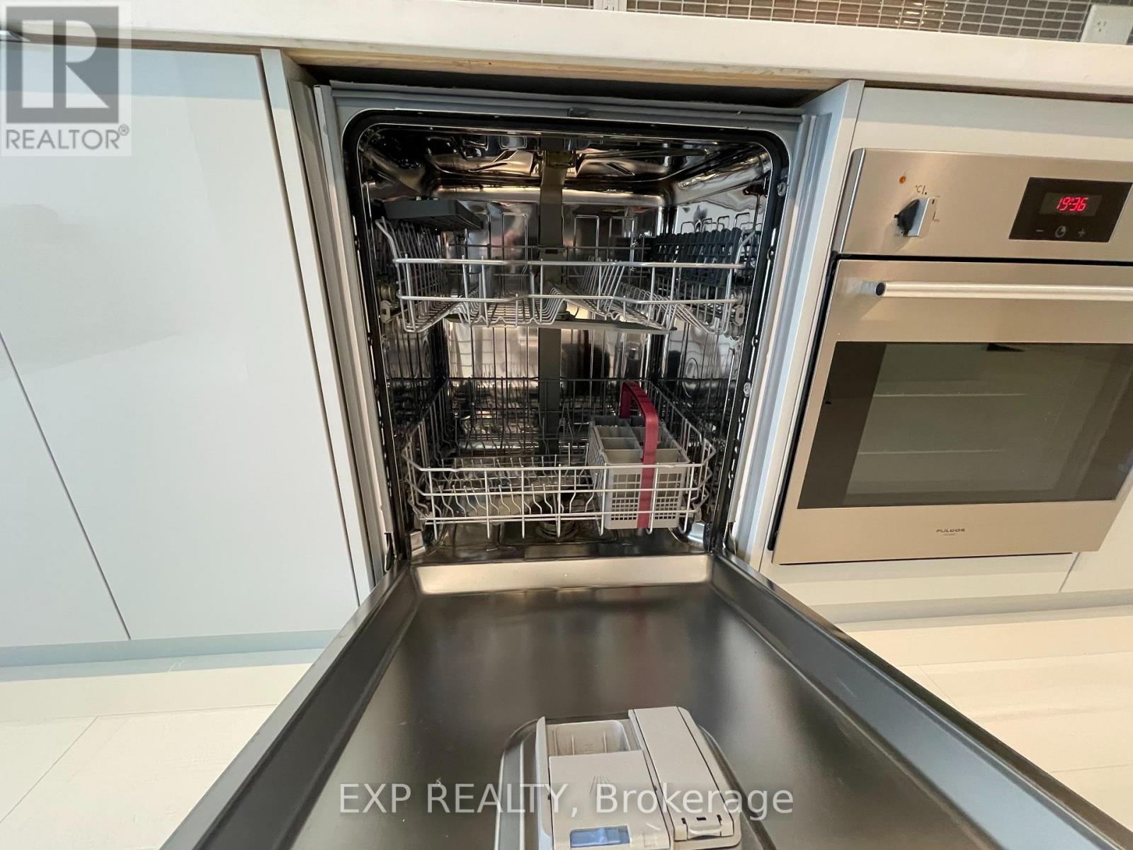 805 - 2908 Highway 7 Road, Vaughan, Ontario  L4K 0K5 - Photo 19 - N12734658