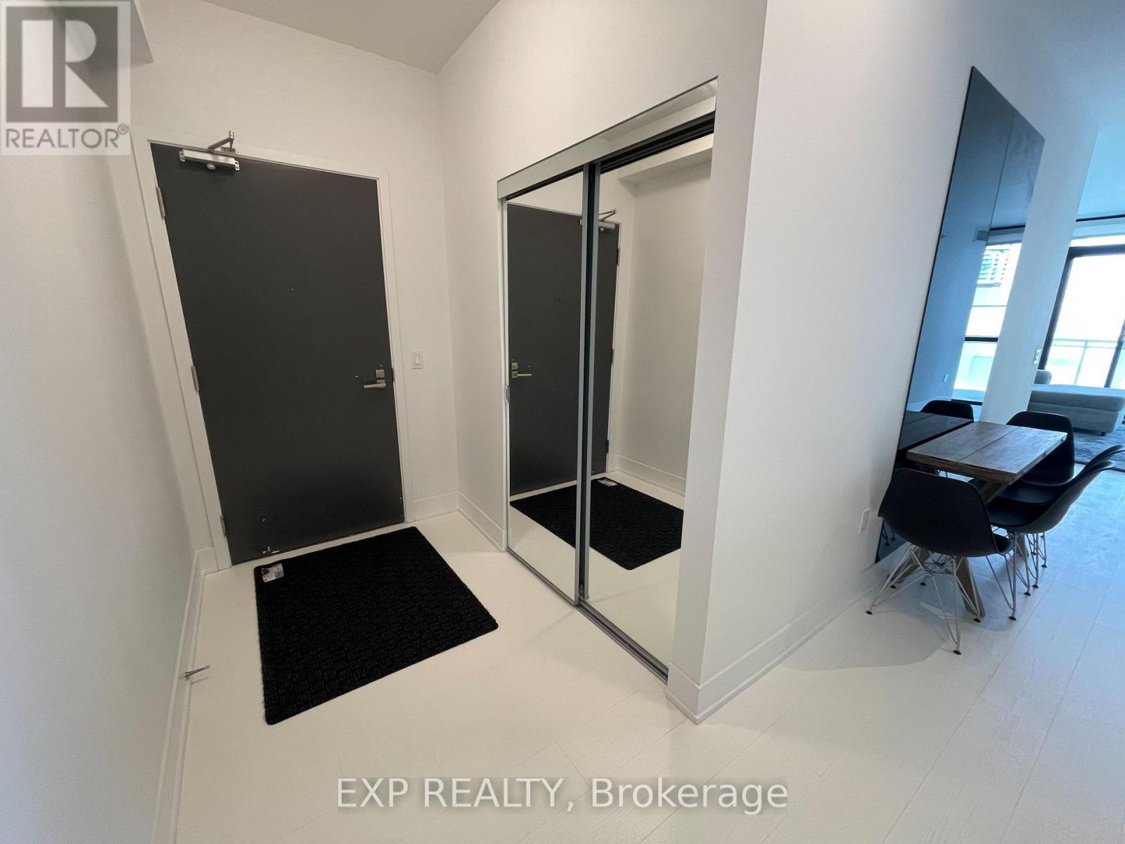 805 - 2908 Highway 7 Road, Vaughan, Ontario  L4K 0K5 - Photo 3 - N12734658