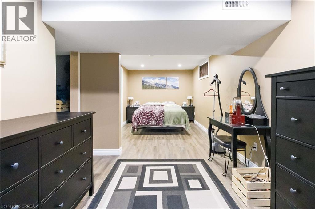 13 Barnes Avenue, Brantford, Ontario  N3R 4Y9 - Photo 22 - 40800733