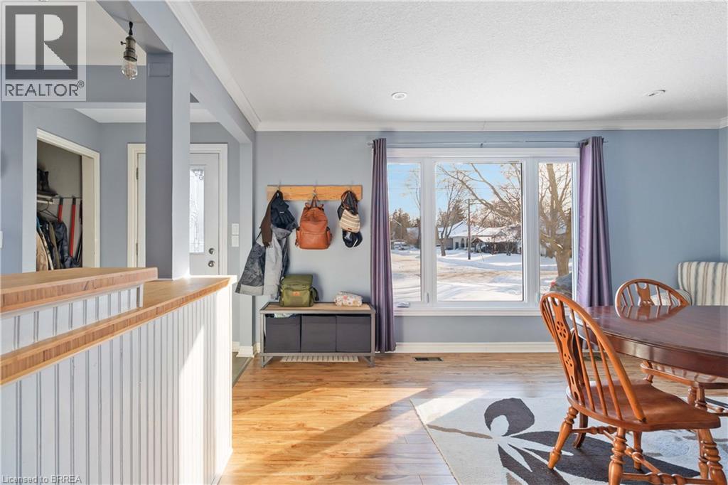 13 Barnes Avenue, Brantford, Ontario  N3R 4Y9 - Photo 4 - 40800733