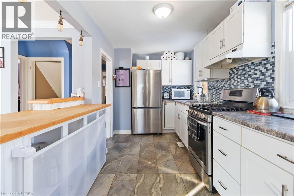 13 Barnes Avenue, Brantford, Ontario  N3R 4Y9 - Photo 9 - 40800733