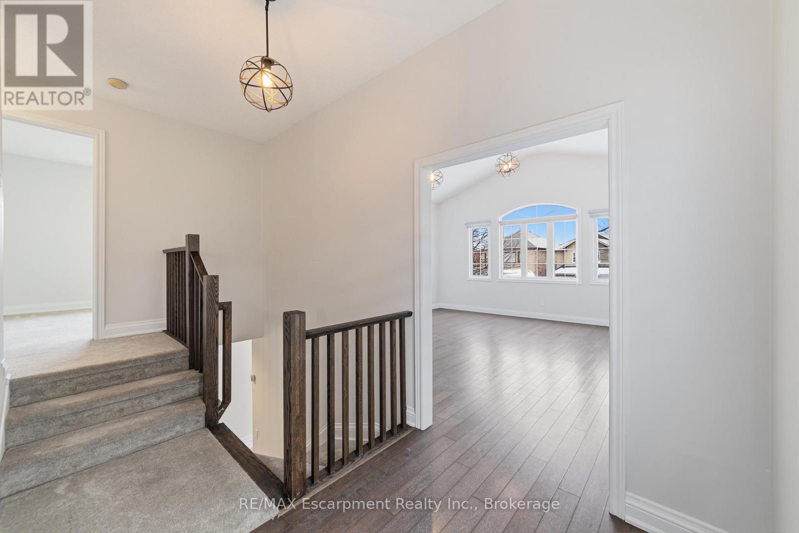 2408 Valley Heights Crescent, Oakville, Ontario  L6H 6X2 - Photo 17 - W12734676