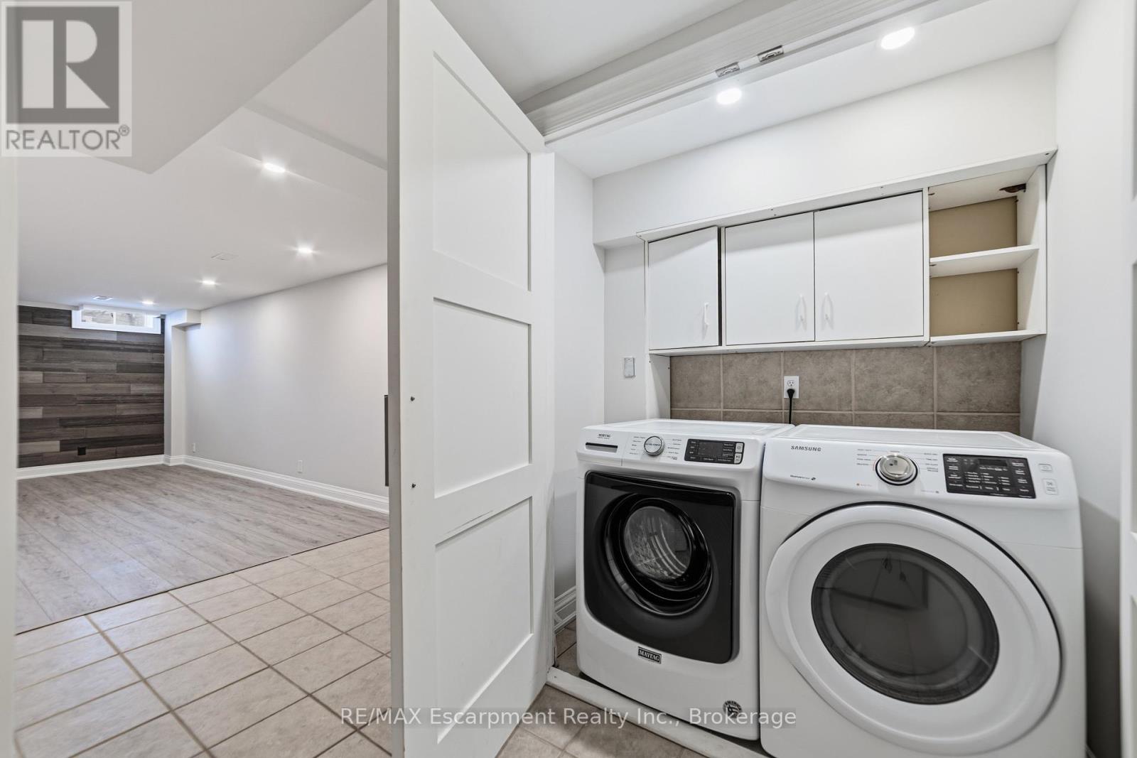 2408 Valley Heights Crescent, Oakville, Ontario  L6H 6X2 - Photo 27 - W12734676