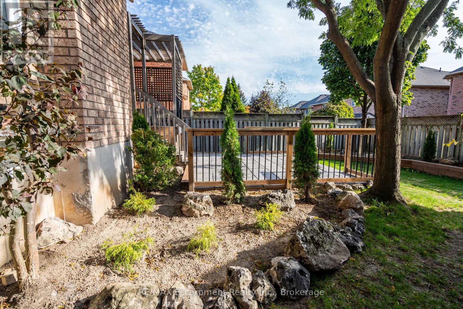 2408 Valley Heights Crescent, Oakville, Ontario  L6H 6X2 - Photo 44 - W12734676