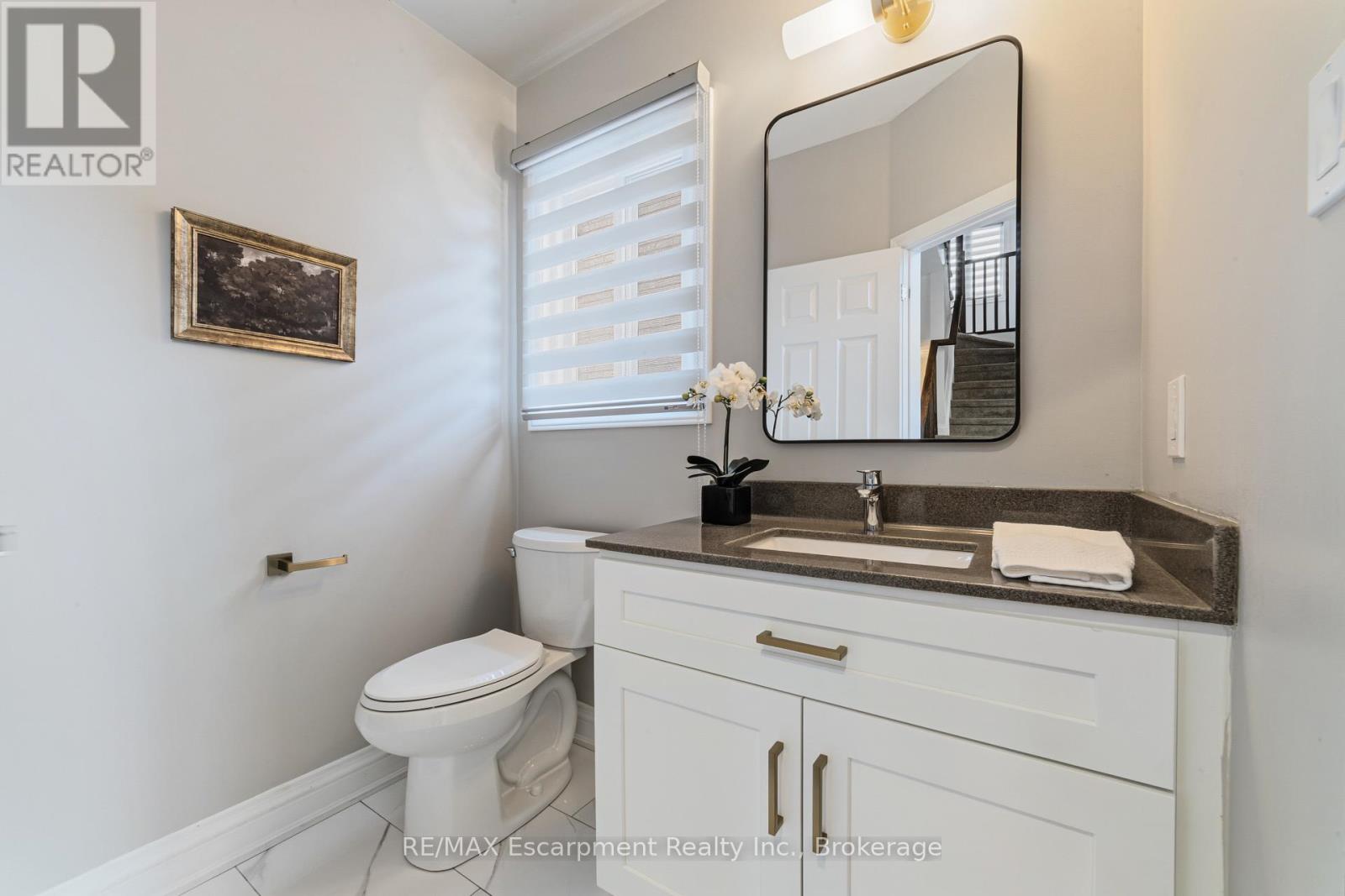 2408 Valley Heights Crescent, Oakville, Ontario  L6H 6X2 - Photo 5 - W12734676