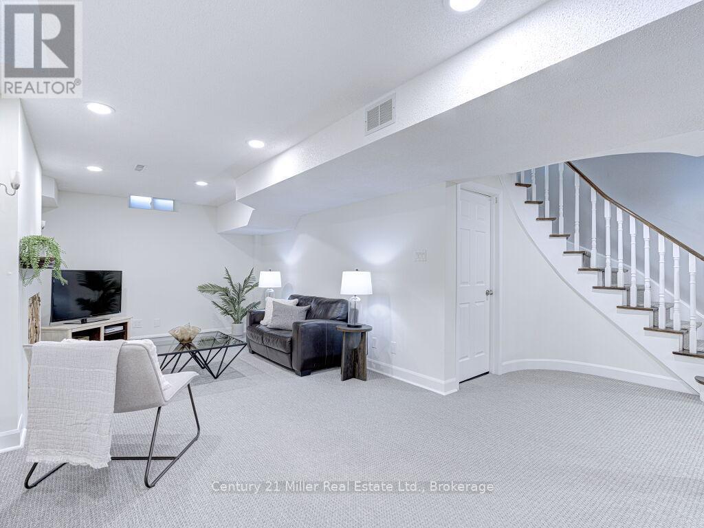 1476 Mayors Manor, Oakville, Ontario  L6M 3B1 - Photo 36 - W12734690