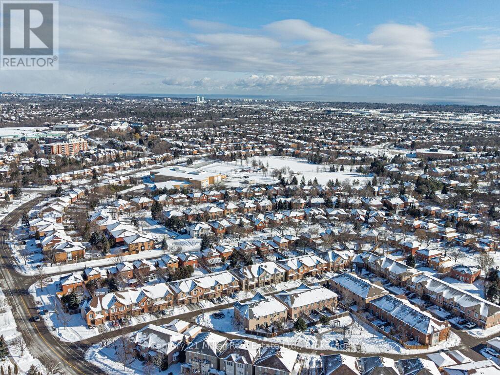 1476 Mayors Manor, Oakville, Ontario  L6M 3B1 - Photo 46 - W12734690