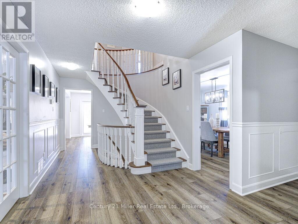 1476 Mayors Manor, Oakville, Ontario  L6M 3B1 - Photo 5 - W12734690