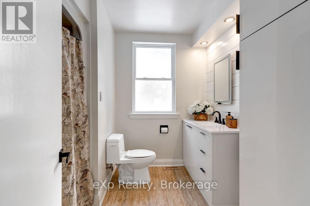 1201 Hawthorne Drive, Greater Sudbury, Ontario  P3A 1K5 - Photo 20 - X12734666