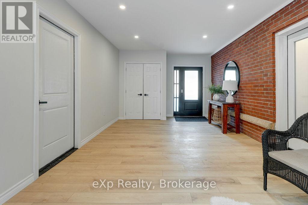 1201 Hawthorne Drive, Greater Sudbury, Ontario  P3A 1K5 - Photo 4 - X12734666