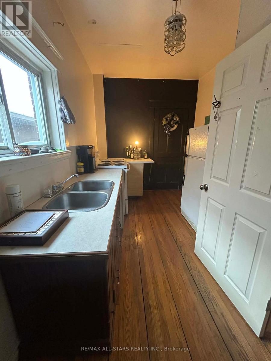 23 Victoria Avenue N, Kawartha Lakes, Ontario  K9V 4E6 - Photo 10 - X12734734