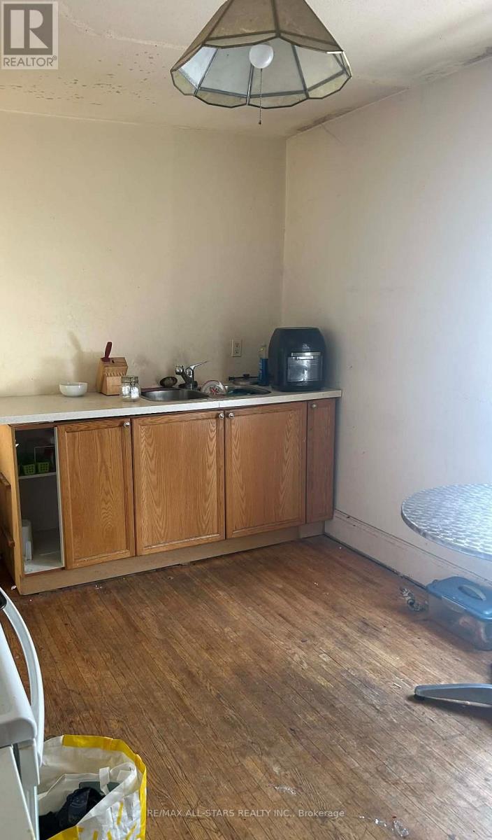 23 Victoria Avenue N, Kawartha Lakes, Ontario  K9V 4E6 - Photo 15 - X12734734